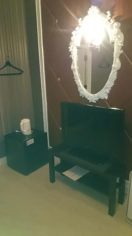 Milago Stylish Hotel Juso Осака 2*,